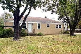 85 Hilton Ave, East Providence, RI 02915 - Photo 19