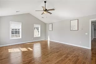 132 Theresa Marie Ave, Woonsocket, RI 02895 - Photo 15