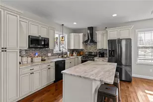 132 Theresa Marie Ave, Woonsocket, RI 02895 - Photo 9