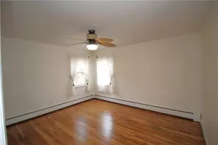 4 Sherwood Ln, Smithfield, RI 02828 - Photo 15