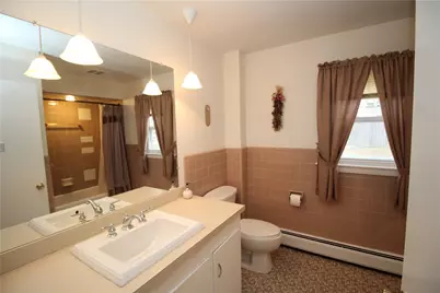 4 Sherwood Lane, Smithfield, RI 02828 - Photo 17