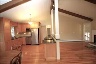 4 Sherwood Ln, Smithfield, RI 02828 - Photo 9