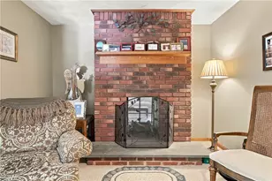 510 Maureen Cir, Burrillville, RI 02839 - Photo 21