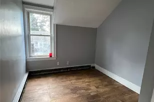 5 S Larchmont St, North Providence, RI 02911 - Photo 9