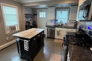 35 Bellman Ave, Warwick, RI 02886 - Photo 13