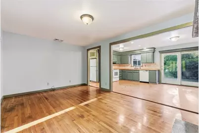 455 South Lake Road, Tiverton, RI 02878 - Photo 5