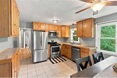 17 Pleasant View Circle, Smithfield, RI 02828 - Photo 7