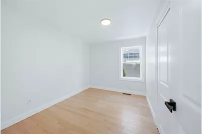 219 Indiana Avenue, Providence, RI 02905 - Photo 15