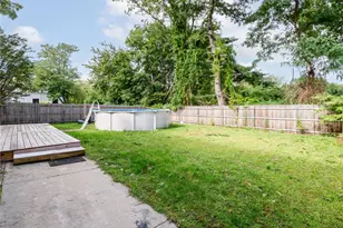 1105 Pontiac Ave, Cranston, RI 02920 - Photo 25