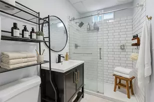 187 Sisson St, Pawtucket, RI 02860 - Photo 9