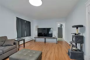 187 Sisson St, Pawtucket, RI 02860 - Photo 3