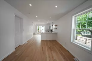 9 Morgan St, Providence, RI 02907 - Photo 3