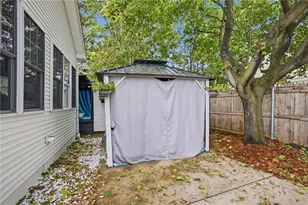 68 Virginia Ln, Providence, RI 02908 - Photo 37
