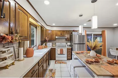 68 Virginia Lane, Providence, RI 02908 - Photo 9