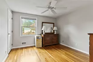 27 Bowman Dr, Warwick, RI 02889 - Photo 17