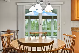 27 Bowman Dr, Warwick, RI 02889 - Photo 9
