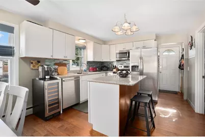 18 Pine Street, North Providence, RI 02911 - Photo 7