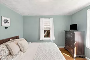 87 Potowomut Rd, Warwick, RI 02818 - Photo 13