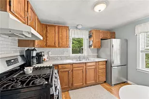 87 Potowomut Rd, Warwick, RI 02818 - Photo 3