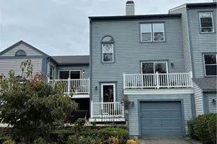 1 Willow Glen Cir, Warwick, RI 02889 - Photo 3