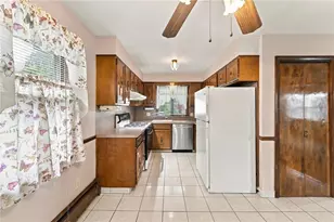 25 Sherman Ave, North Providence, RI 02911 - Photo 13