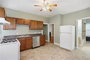 7 Broad St, Warwick, RI 02888 - Photo 7