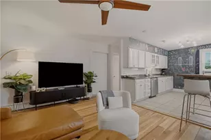 102 Broadway, Newport, RI 02840 - Photo 5