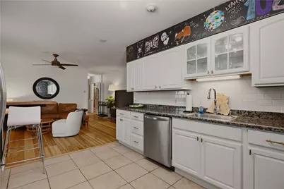102 Broadway #1C, Newport, RI 02840 - Photo 9