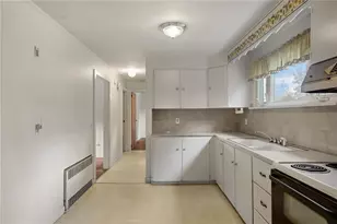 8 Wilder Ave, Westerly, RI 02891 - Photo 5