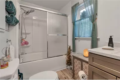 95 Thomas Avenue, Pawtucket, RI 02860 - Photo 15