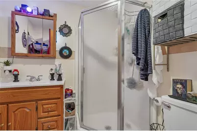 95 Thomas Avenue, Pawtucket, RI 02860 - Photo 21