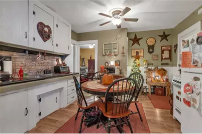 95 Thomas Avenue, Pawtucket, RI 02860 - Photo 5