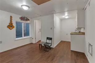 95 Thomas Ave, Pawtucket, RI 02860 - Photo 27