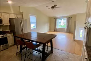 191 Armstrong Ave, Warwick, RI 02889 - Photo 5