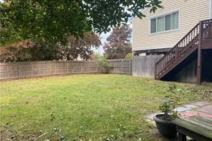 191 Armstrong Ave, Warwick, RI 02889 - Photo 17