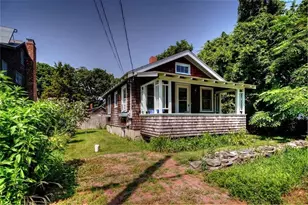 4 Swinburne St, Jamestown, RI 02835 - Photo 1