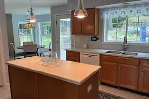 322 Nate Whipple Hwy, Cumberland, RI 02864 - Photo 17