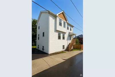 11 Benton Street, Providence, RI 02909 - Photo 3