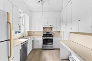 135 Lloyd Ave, Providence, RI 02906 - Photo 19