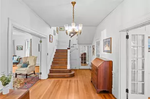 135 Lloyd Ave, Providence, RI 02906 - Photo 23