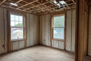 549 Douglas Ave, Providence, RI 02908 - Photo 9