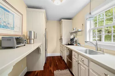31 Calvert Place, Jamestown, RI 02835 - Photo 23