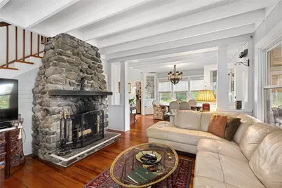 31 Calvert Place, Jamestown, RI 02835 - Photo 9