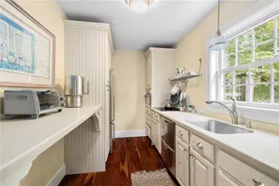 31 Calvert Pl, Jamestown, RI 02835 - Photo 25