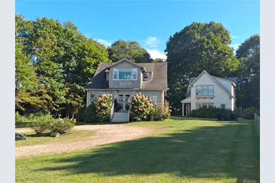 31 Calvert Place, Jamestown, RI 02835 - Photo 1