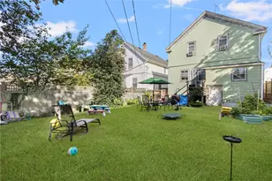 11 Carey St, Newport, RI 02840 - Photo 5
