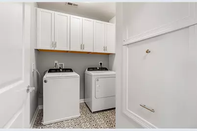 141 East Point Drive #304, East Providence, RI 02916 - Photo 17