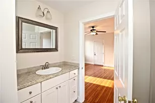 668 Thames St, Newport, RI 02840 - Photo 25