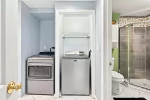 172 Friendship St, North Providence, RI 02904 - Photo 23