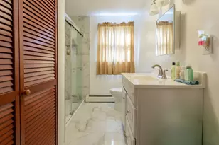 81 Petteys Ave, Providence, RI 02909 - Photo 13